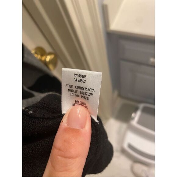 Theory Oversized Striped Cashmere Cardigan - Picture 7 of 7